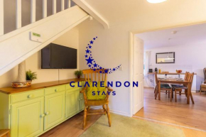 The GreenHouse, Free Parking, WiFi, Smart TV, Sleeps 4